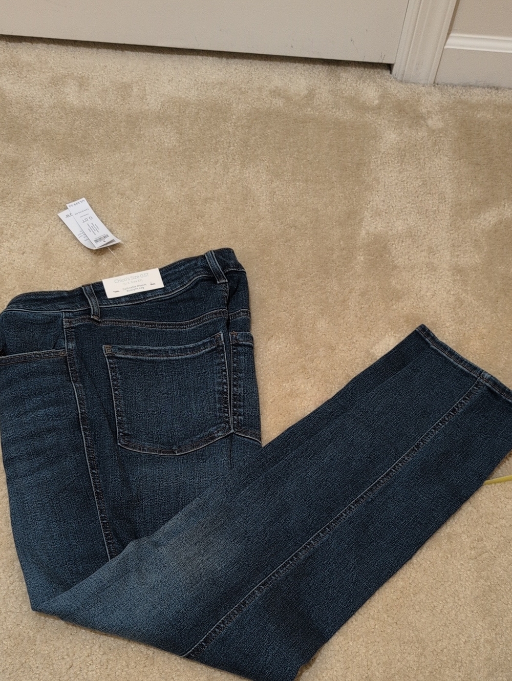 NWT Chicos Define Me Denim Straight Leg